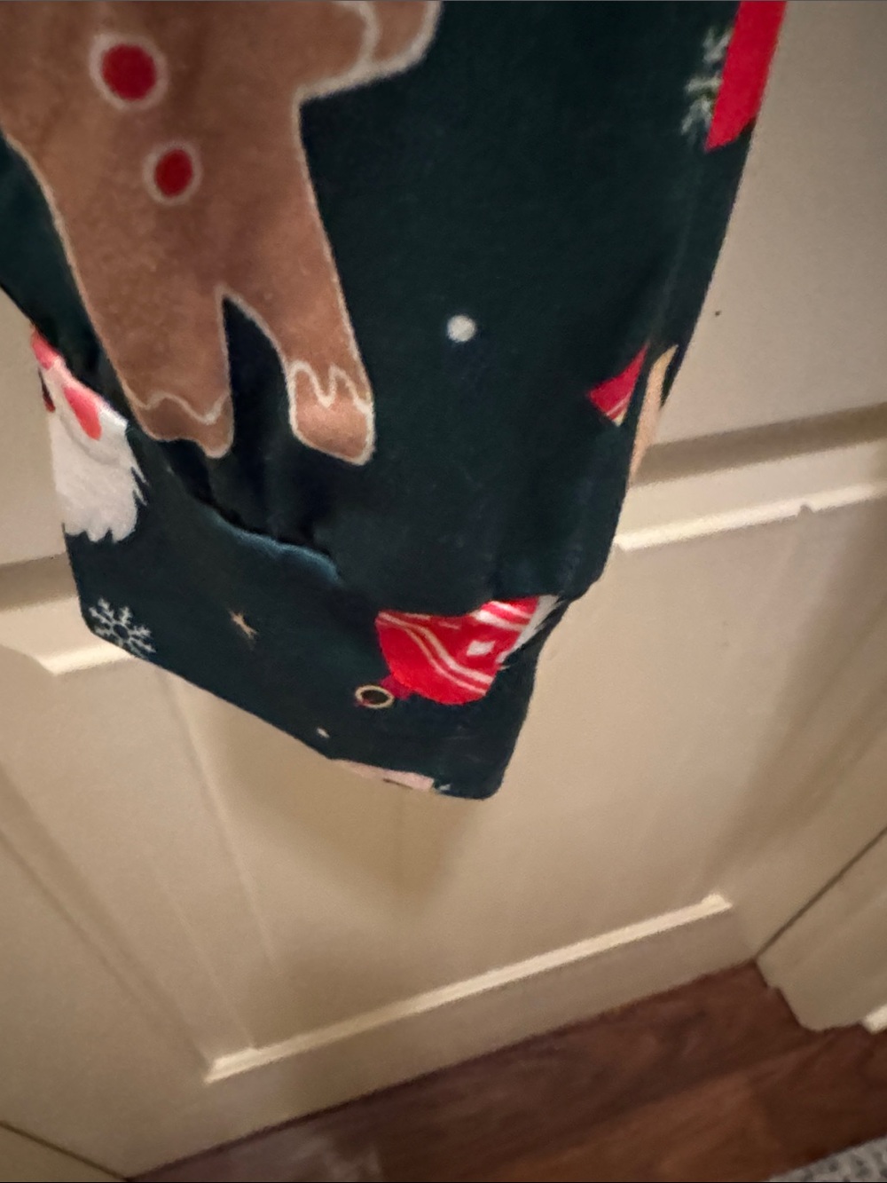 Women’s Green Santa & Gingerbread Holiday Pajama Set - Picture 3 of 4